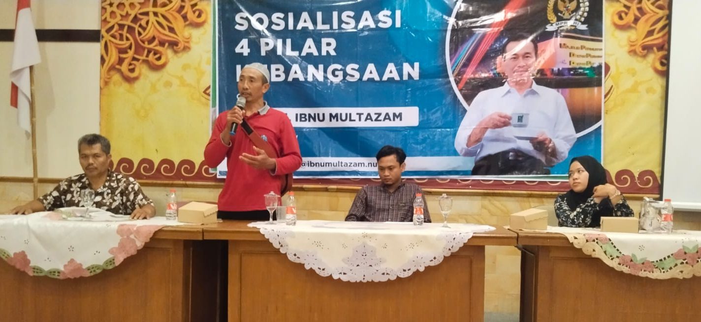 Nilai Luhur Pancasila Dalam Membangun Etos Kerja Petani